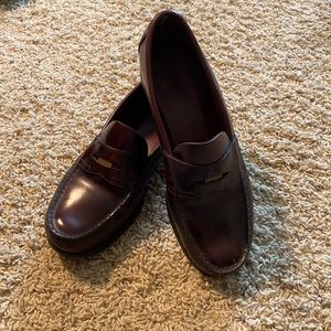 Bass Weejuns leather penny loafers size 9.5